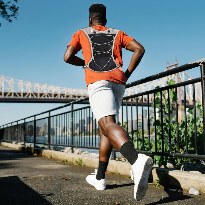 Featherweight Hydration Pack for Running with 2L Water Reservoir – Kaelan