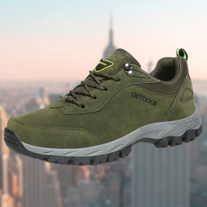 Men's Reliable Brown Trail Sneakers - Sturdy, Grippy, Featherlight