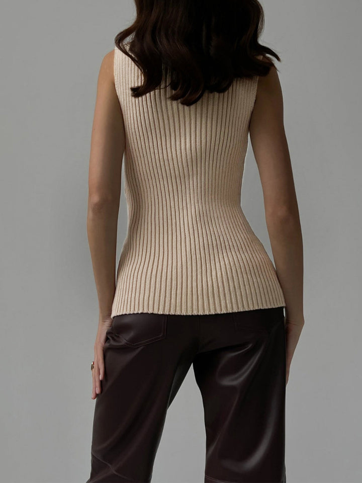 Textured Sleeveless Knit Shirt