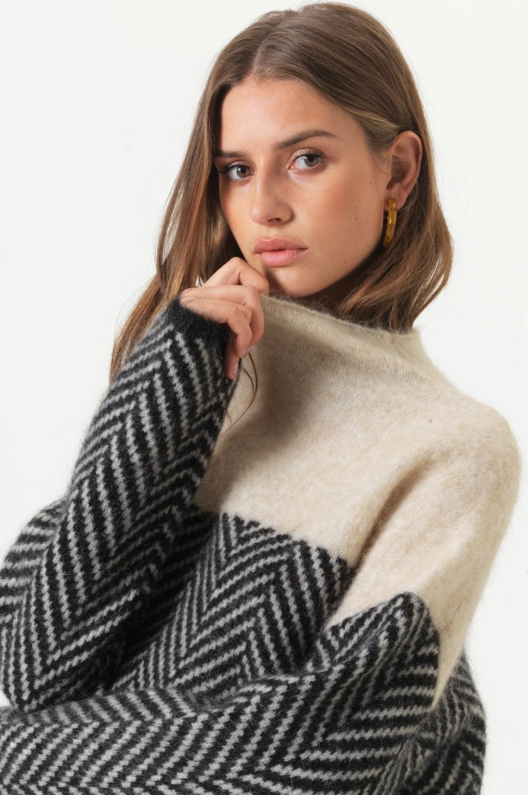 The Flynn Zigzag Knit Pullover