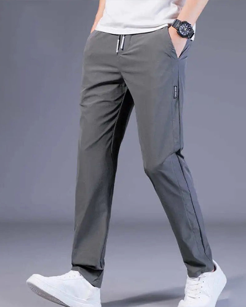 FlexiDry Trousers: Comfortable Stretch and Fast-Drying Design