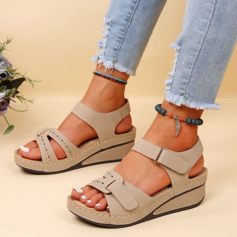 Evelyn Supportive Walking Sandals | Maximum Ease for Extended Strolls